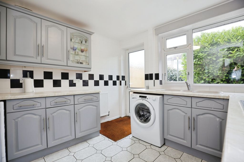 Property photo 2 of 15
