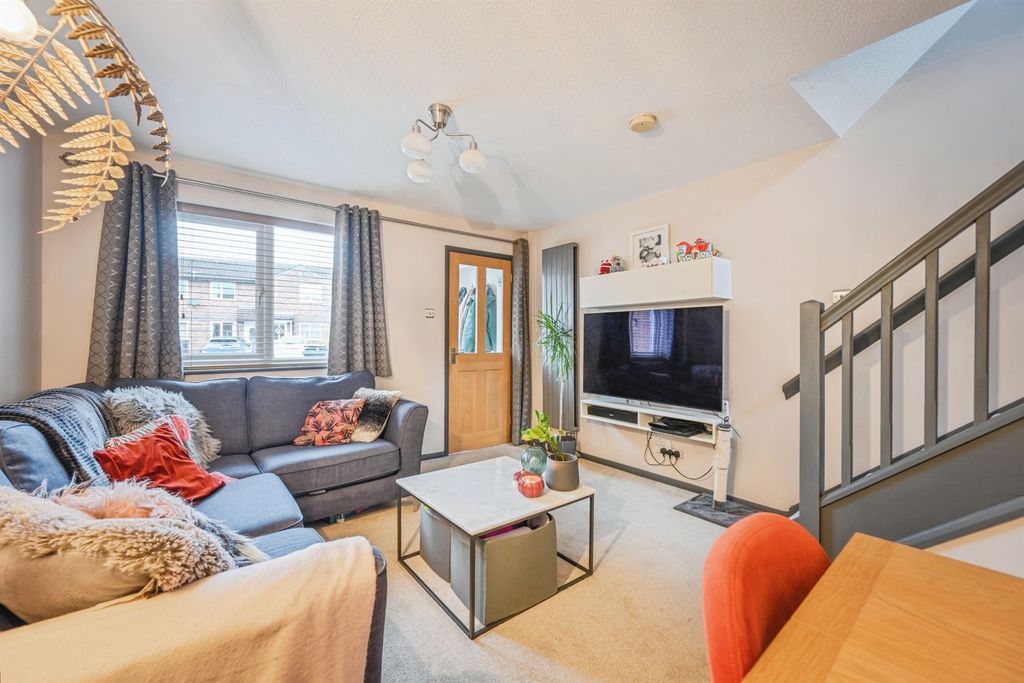 Property photo 3 of 17 Lounge Diner