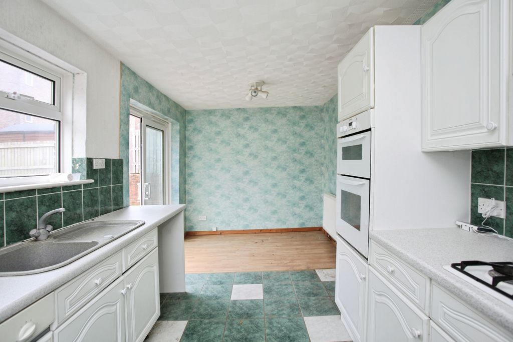 Property photo 2 of 15