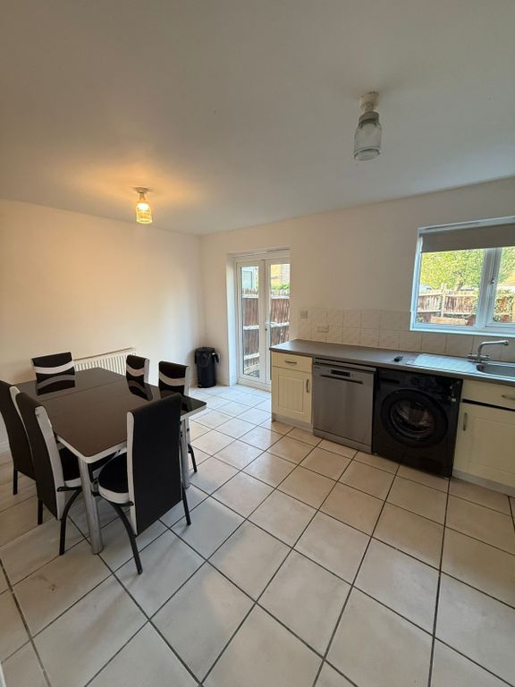 Property photo 3 of 10 Gallery