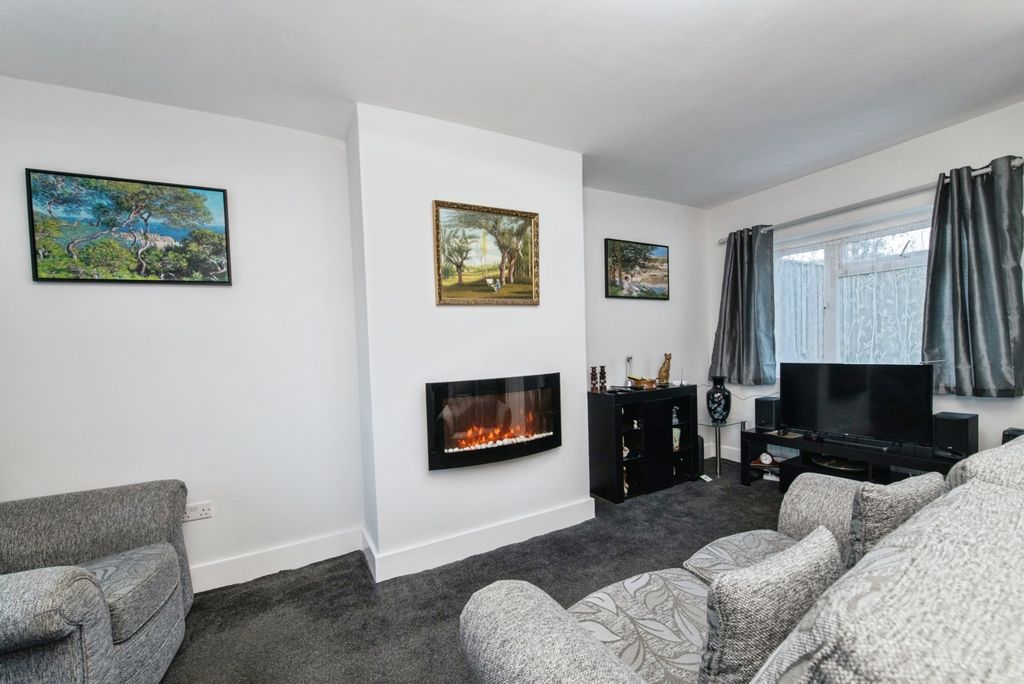 Property photo 2 of 20 Pbox-Img.Jpg