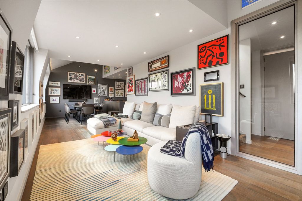 Property photo 3 of 19 Picture No. 15