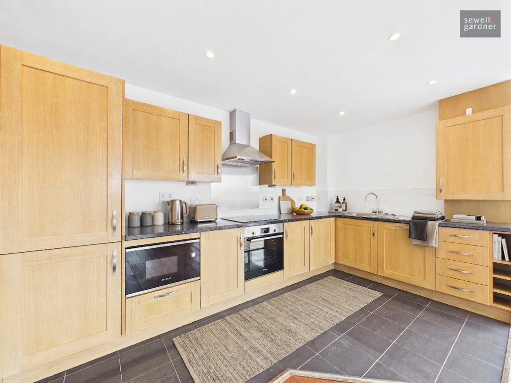 Property photo 3 of 17