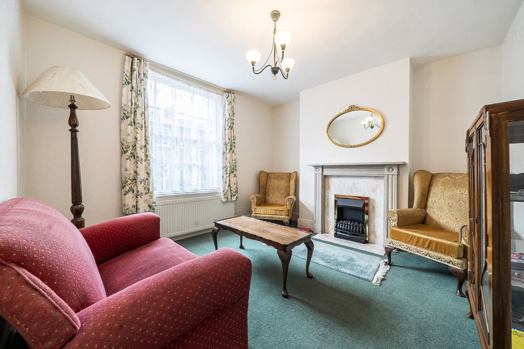 Property photo 2 of 19 1520469-12-6Aa2Bc...