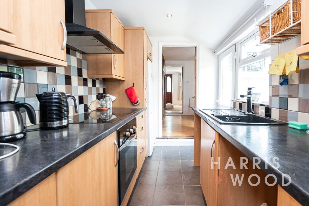 Property photo 2 of 21 4255662