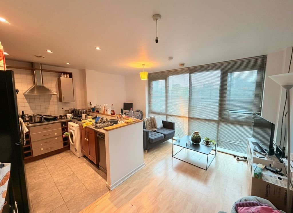 Property photo 2 of 8