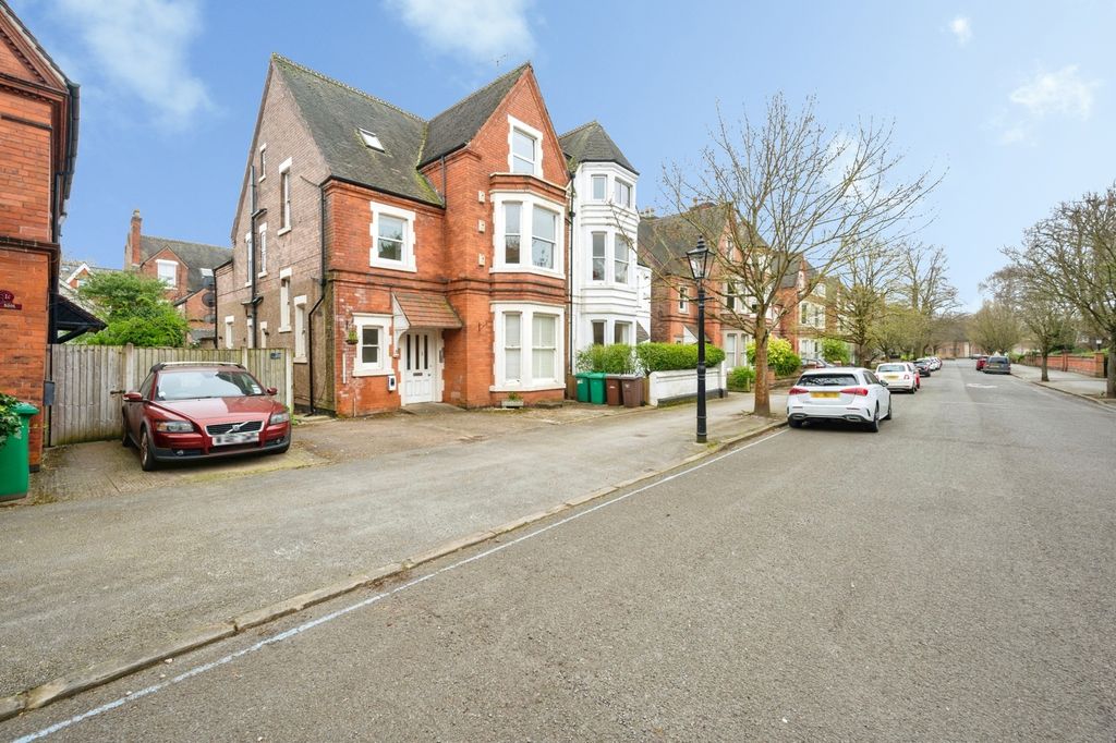 Property photo 2 of 12 Pbox-Img.Jpg