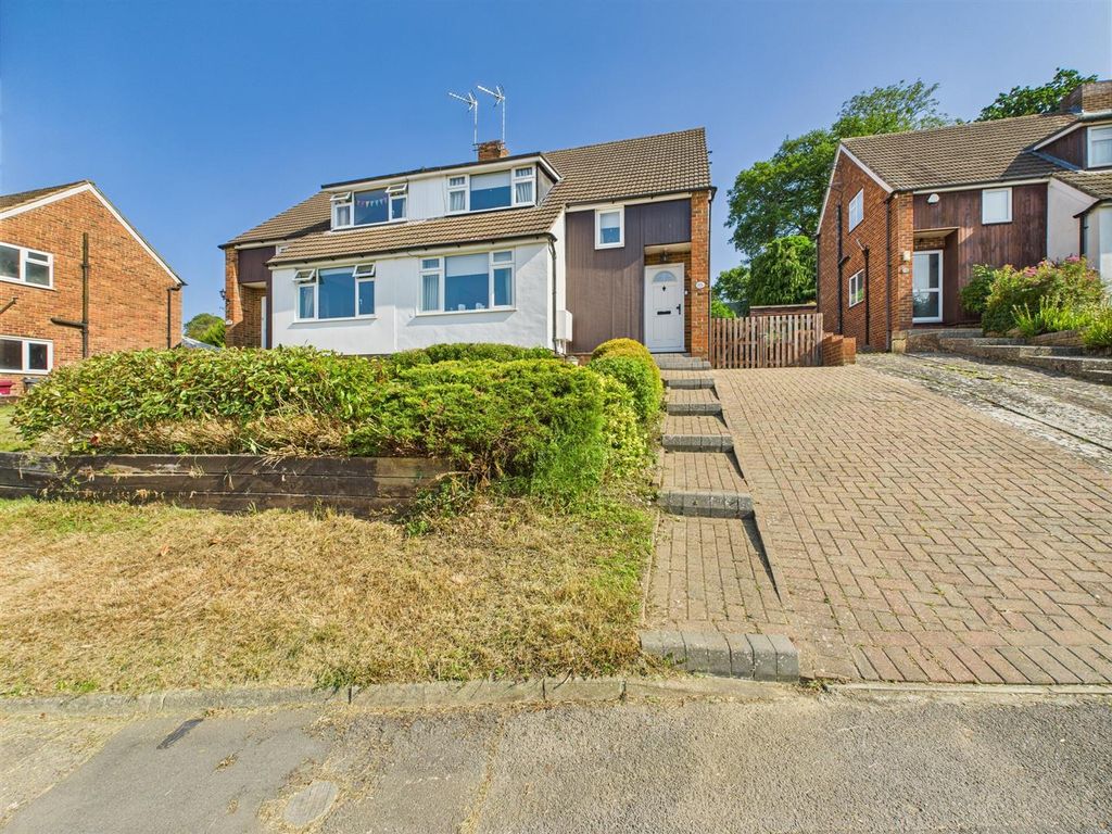 Property photo 1 of 12 Cam05510G0-Pr0015-Still014.Jpg