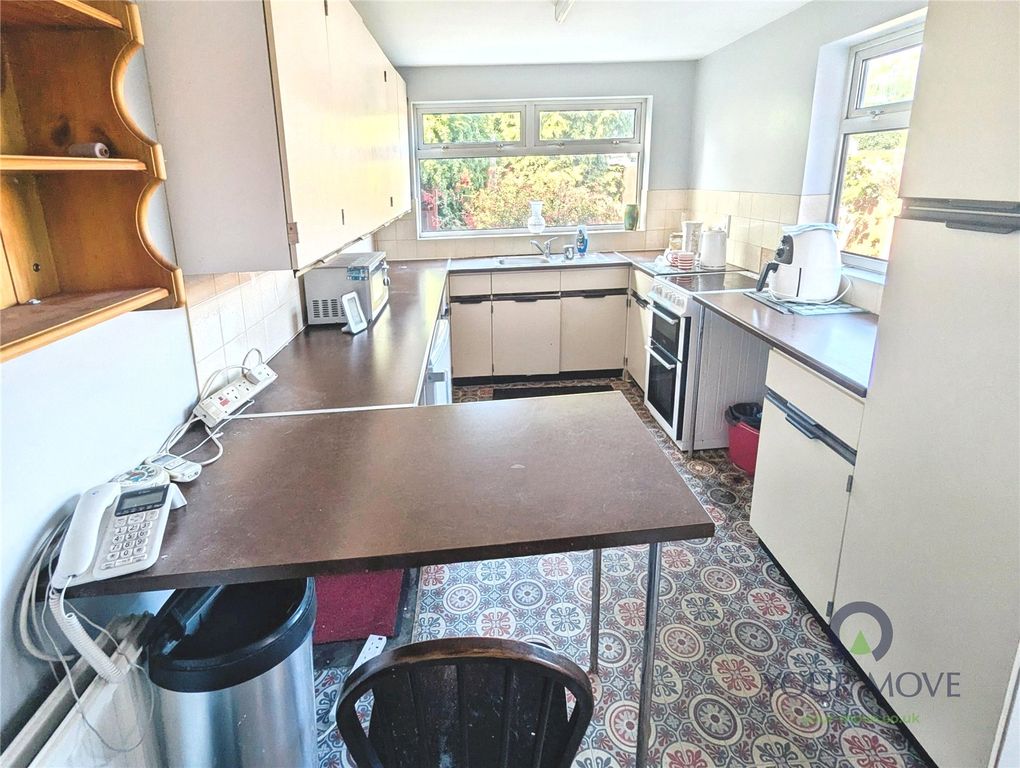 Property photo 2 of 12 Breakfast Kitchen