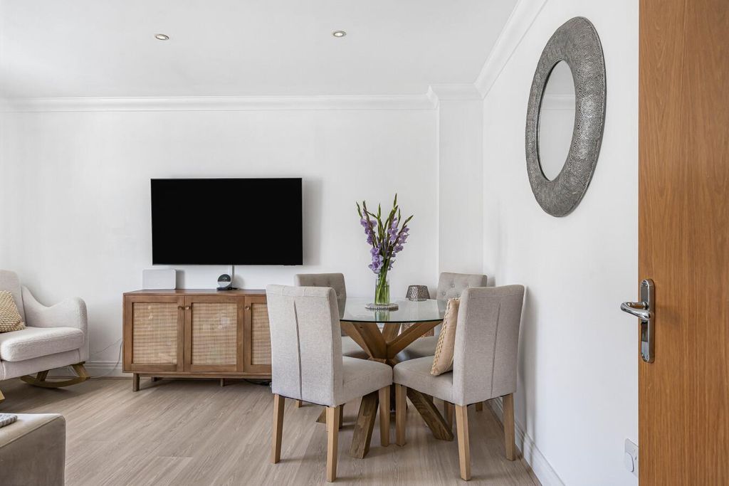 Property photo 2 of 14 7 Monarch Place - Dining Room.Jpg