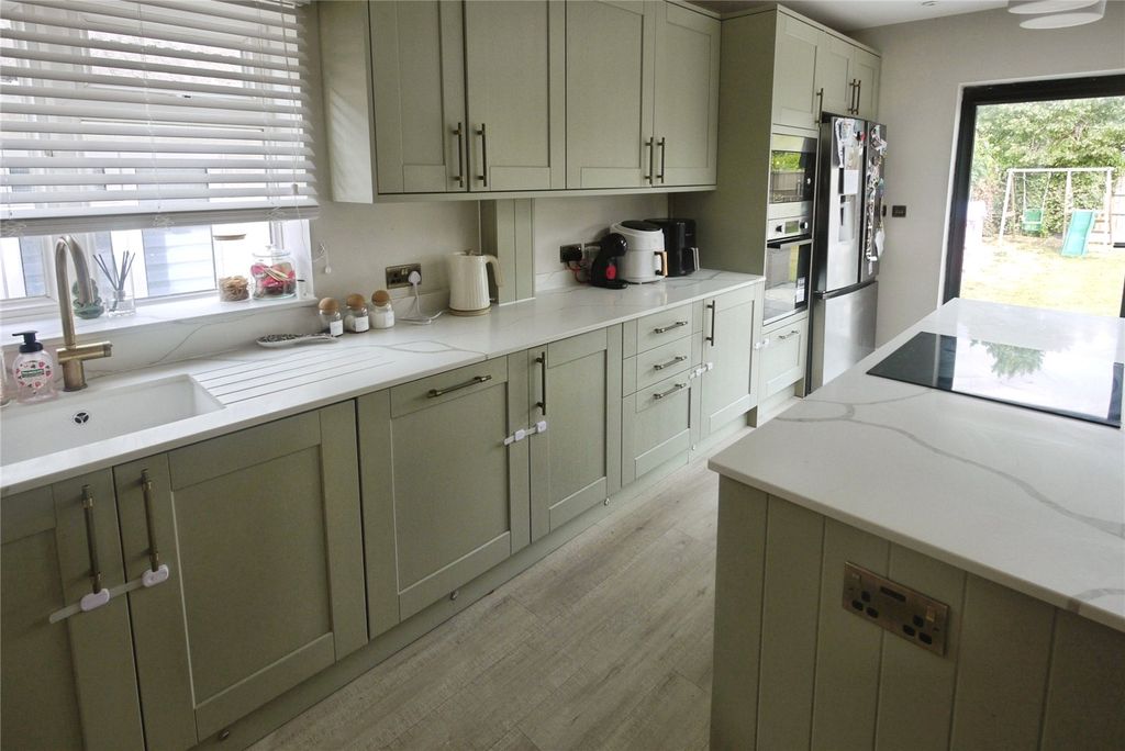 Property photo 3 of 19 Kitchen/Family Room