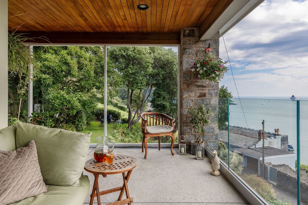 Property photo 3 of 15 Covered Terrace, Crosstrees, Kingswear