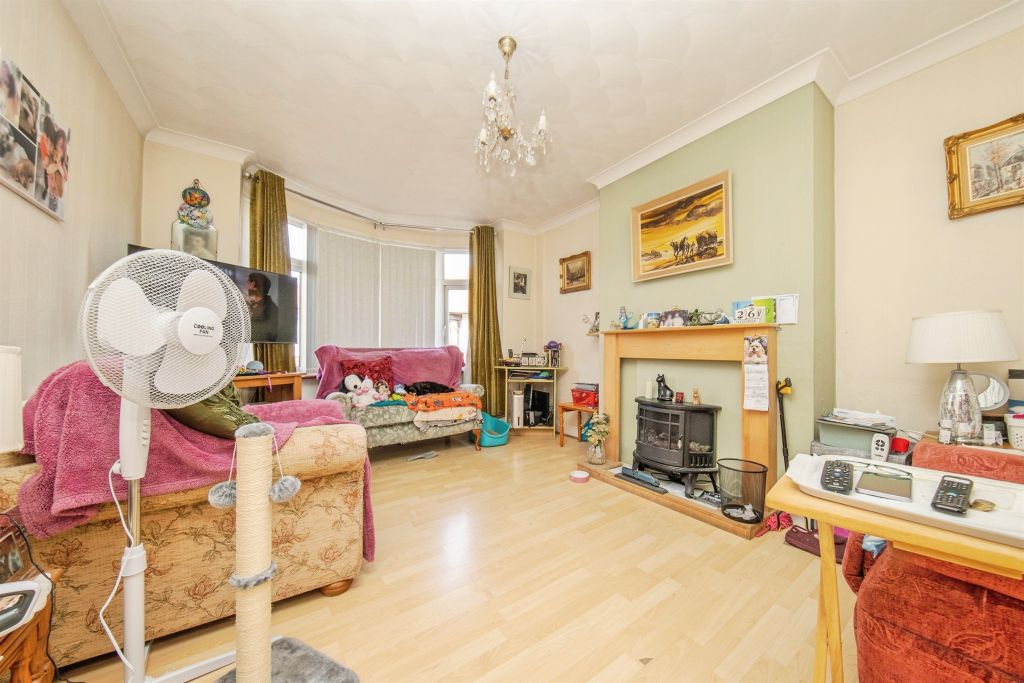 Property photo 3 of 12