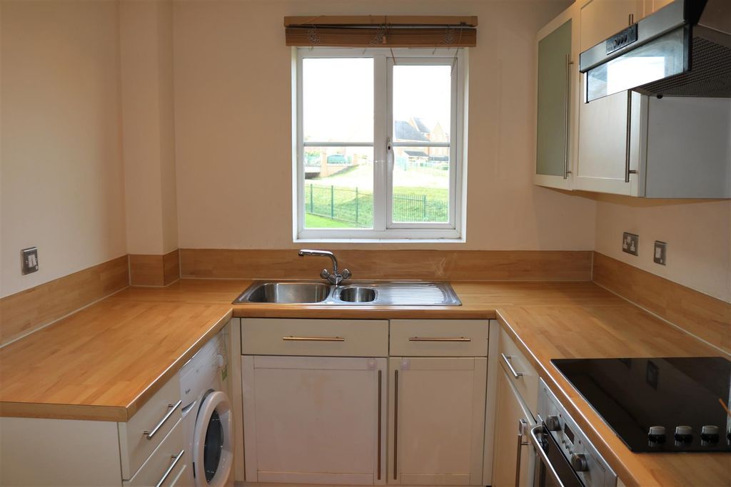 Property photo 3 of 8