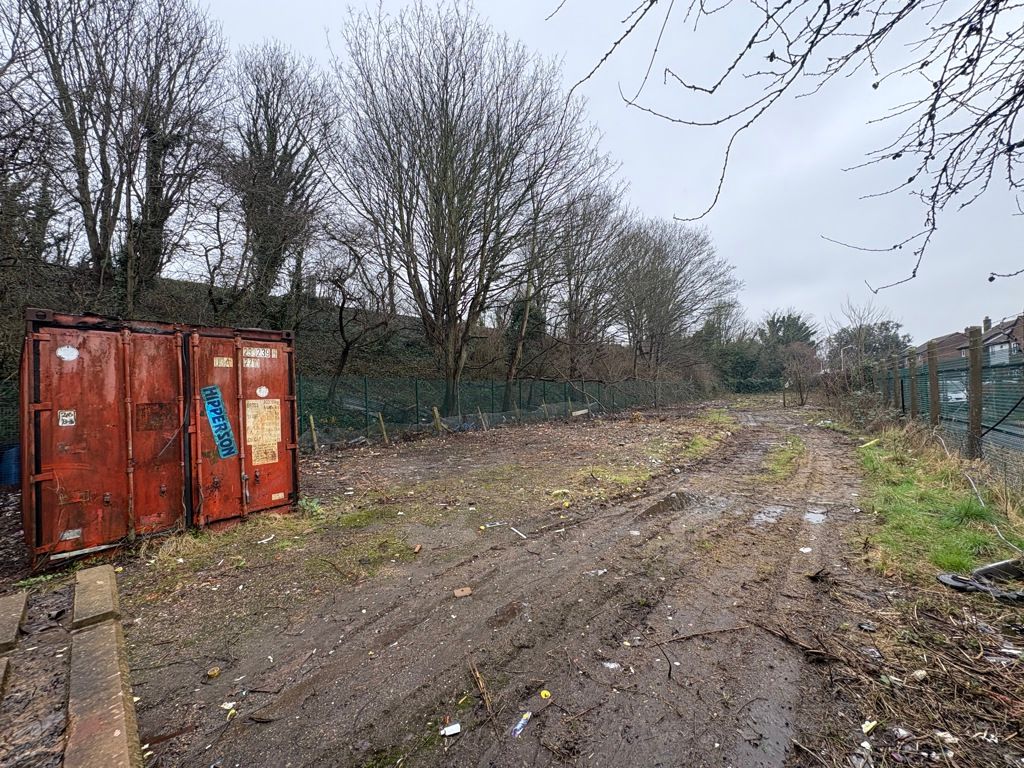 Property photo 3 of 3 Photo 4