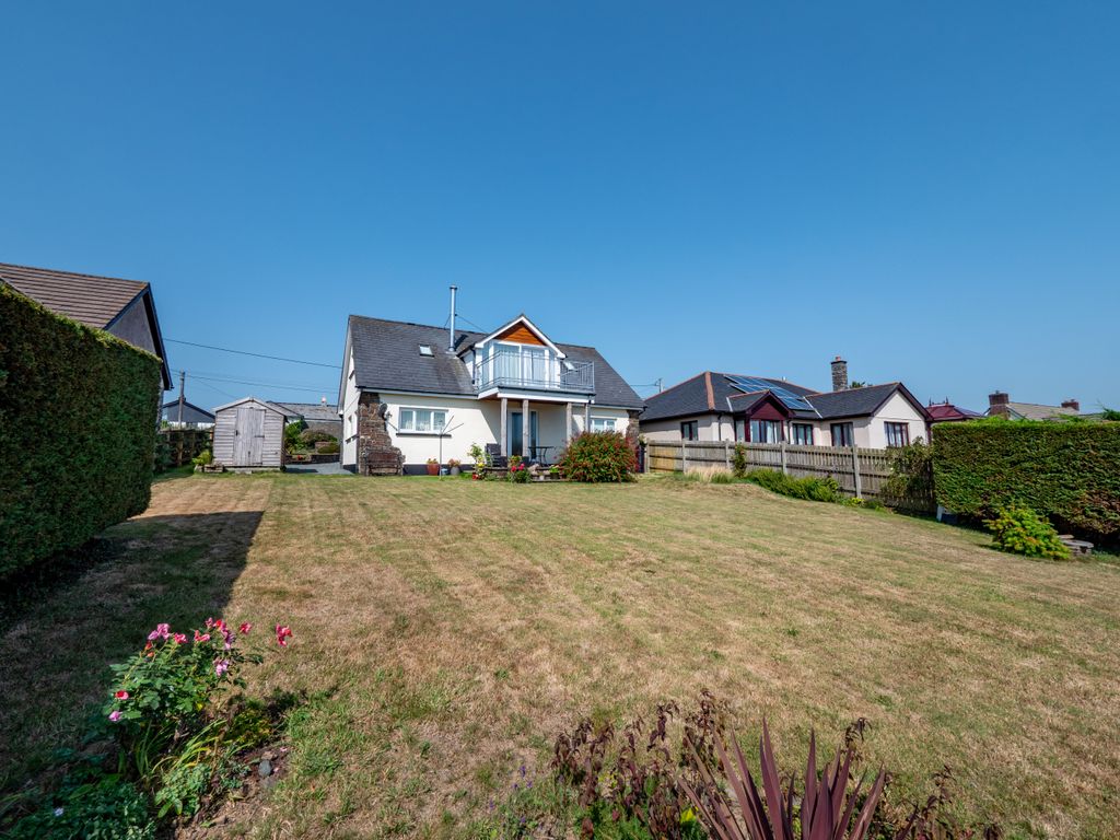 Property photo 2 of 16
