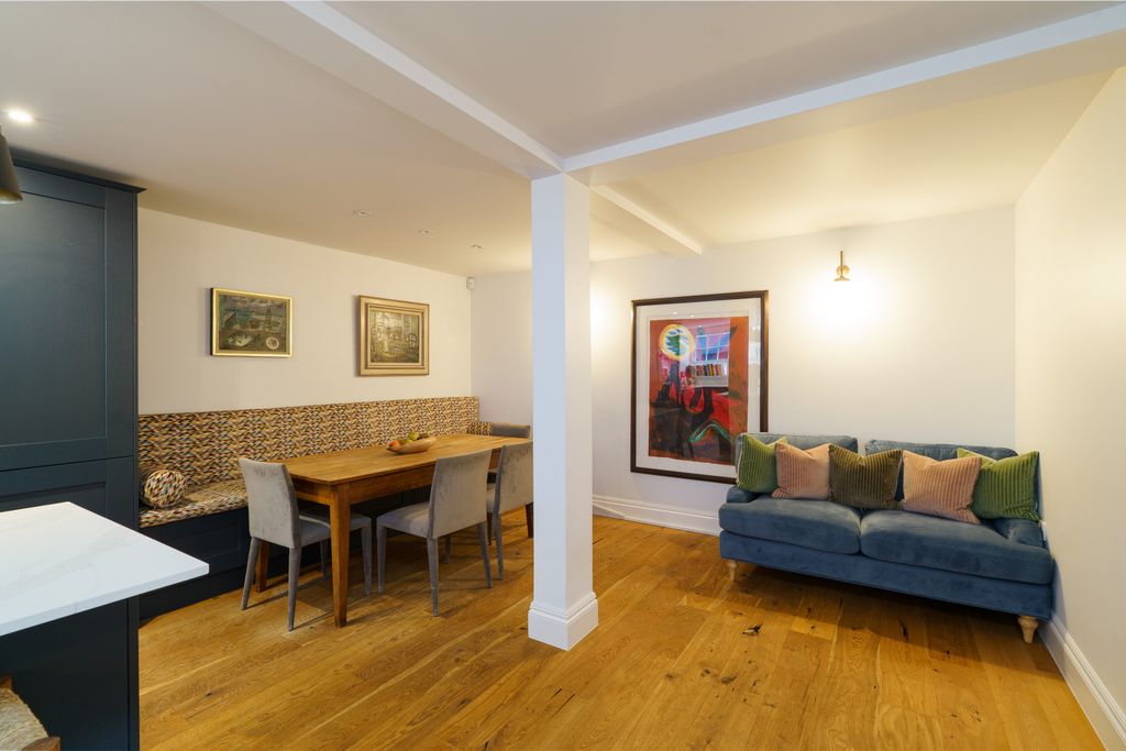 Property photo 3 of 12 Picture No. 05