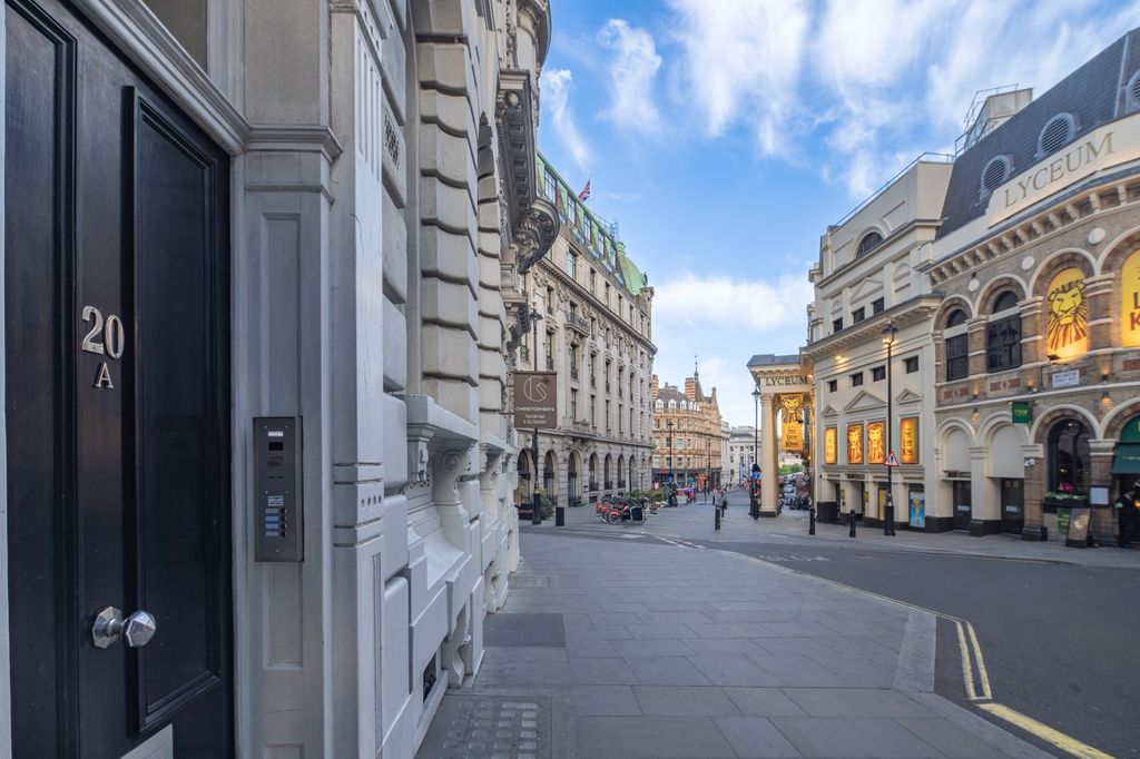 Property photo 3 of 21