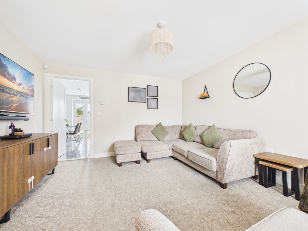 Property photo 3 of 23 3- Rob Hammond Ewemove Pontefract
