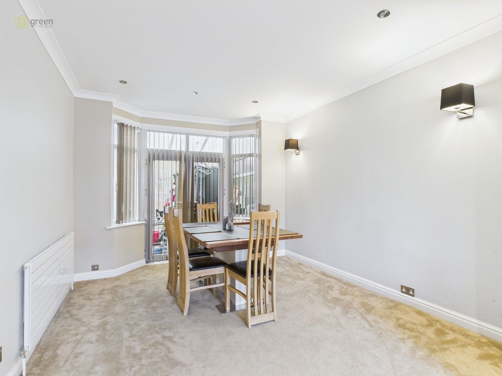 Property photo 3 of 44