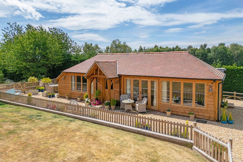 Property photo 2 of 33