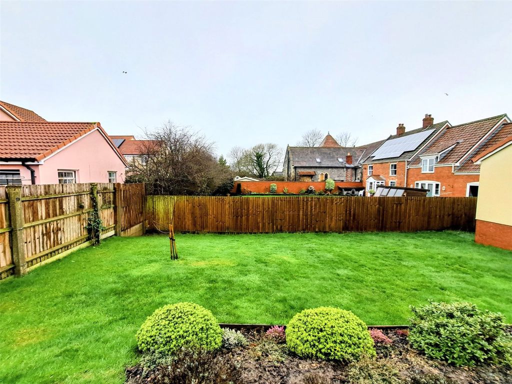 Property photo 2 of 14 Rear Garden