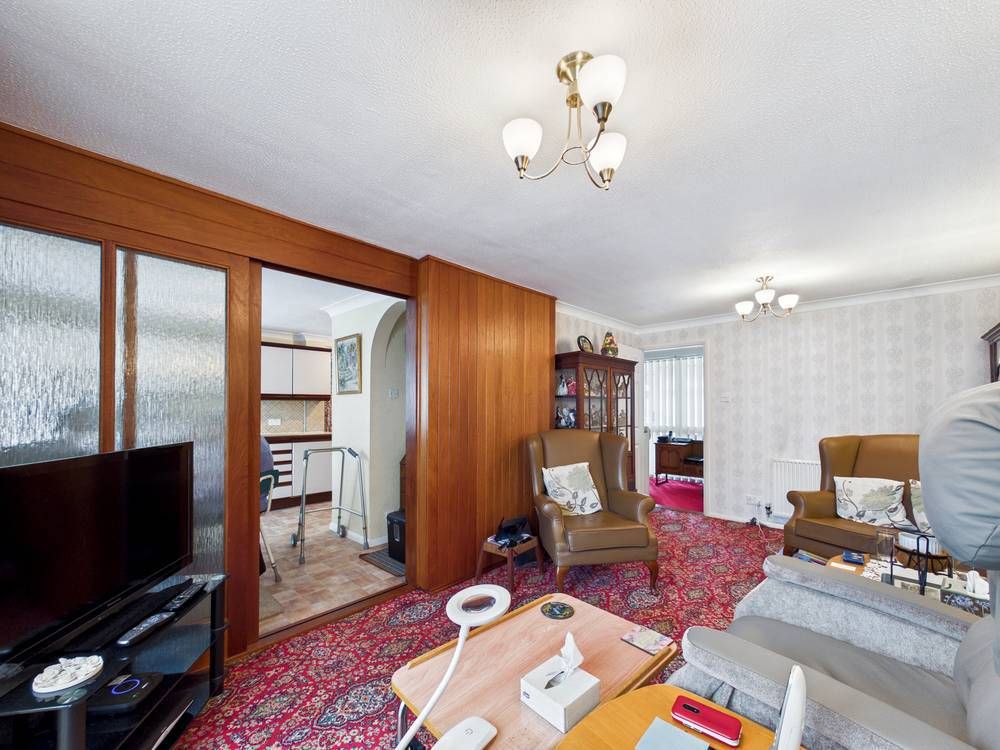 Property photo 3 of 19 Giraffe360-Still007