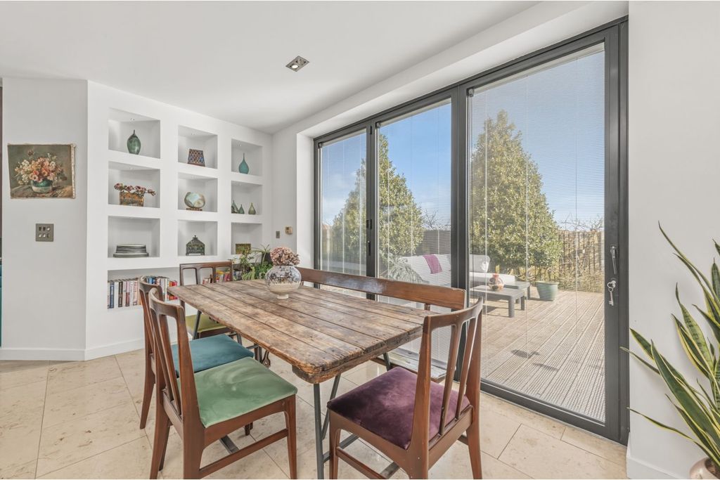 Property photo 1 of 28 Open Plan Living