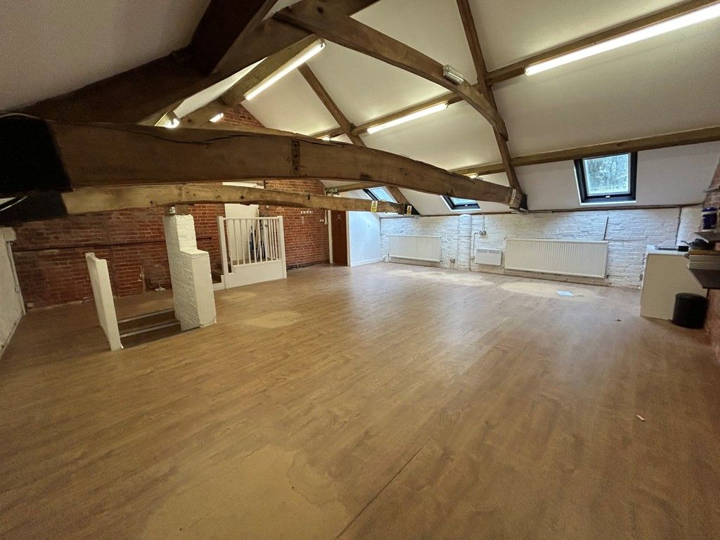 Property photo 3 of 5 Photo 9