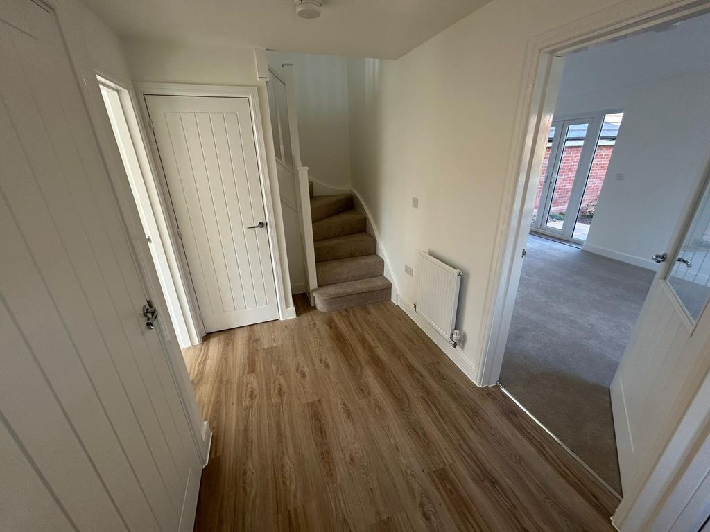 Property photo 2 of 21 Hall