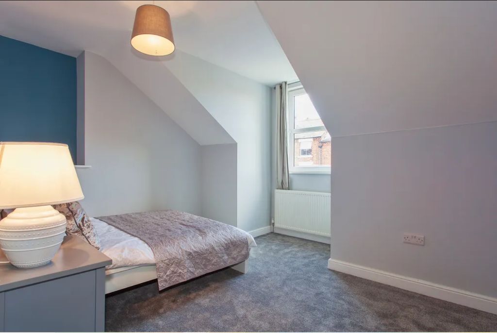 Property photo 2 of 18 Property