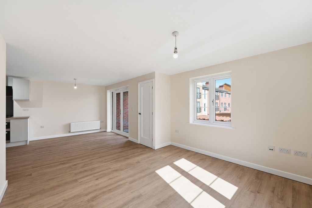 Property photo 3 of 16 Picture No. 05