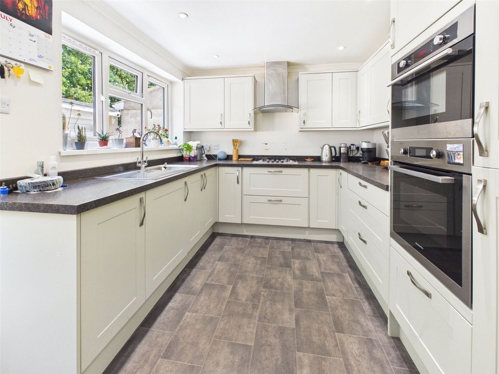 Property photo 2 of 12 Picture No. 07