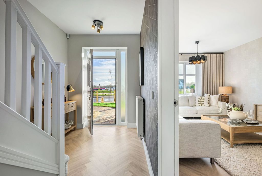 Property photo 2 of 22