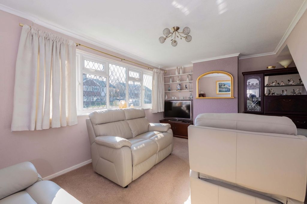 Property photo 3 of 15