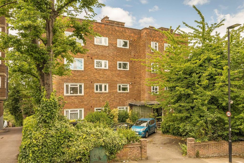 Property photo 1 of 8