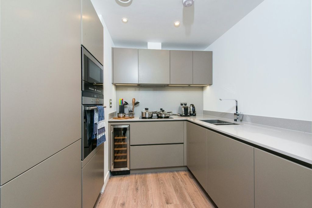 Property photo 2 of 13 Kitchen
