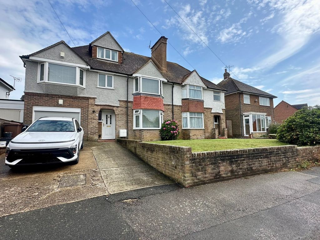 Property photo 1 of 24