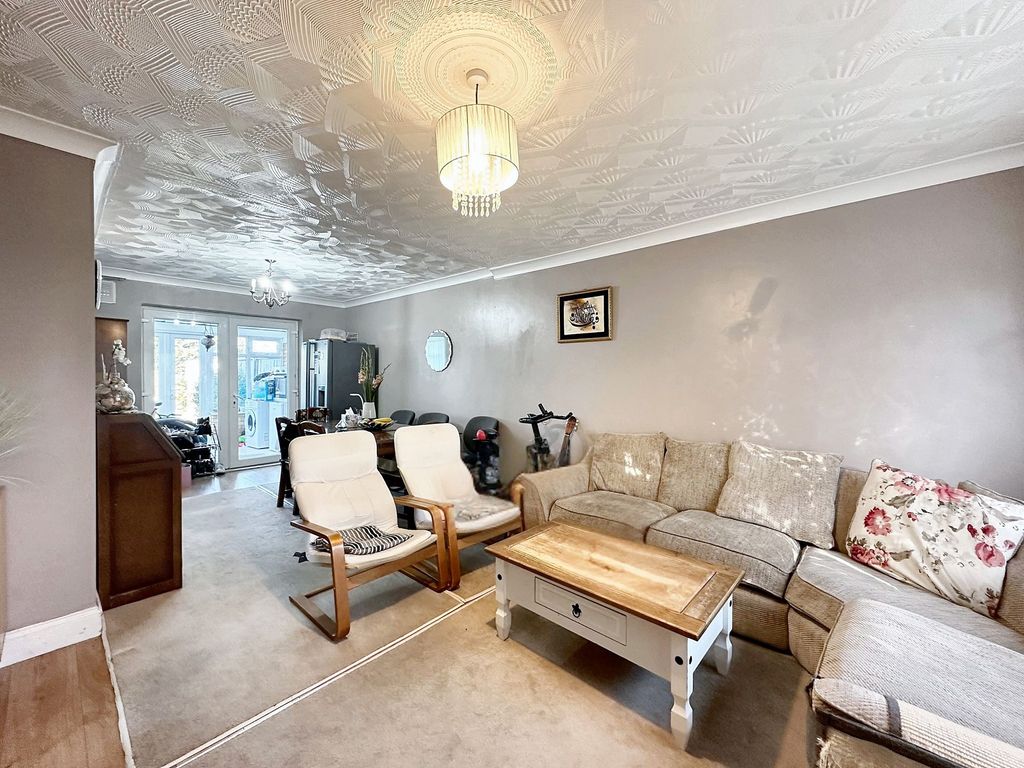 Property photo 2 of 8 Living Room