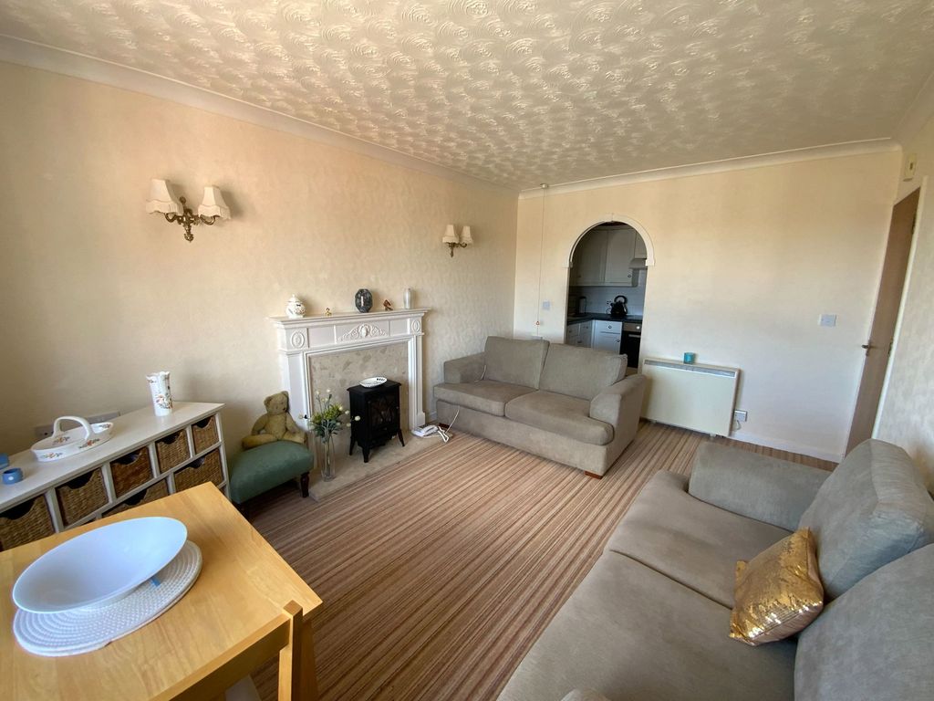 Property photo 3 of 6