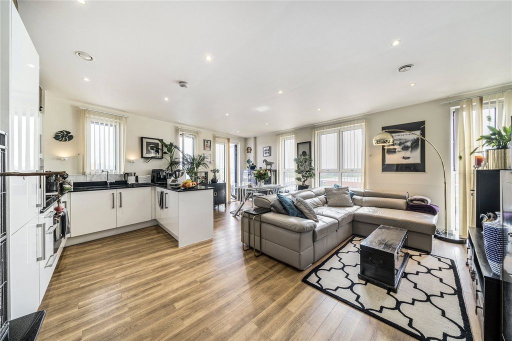 Property photo 1 of 20 Picture No. 10