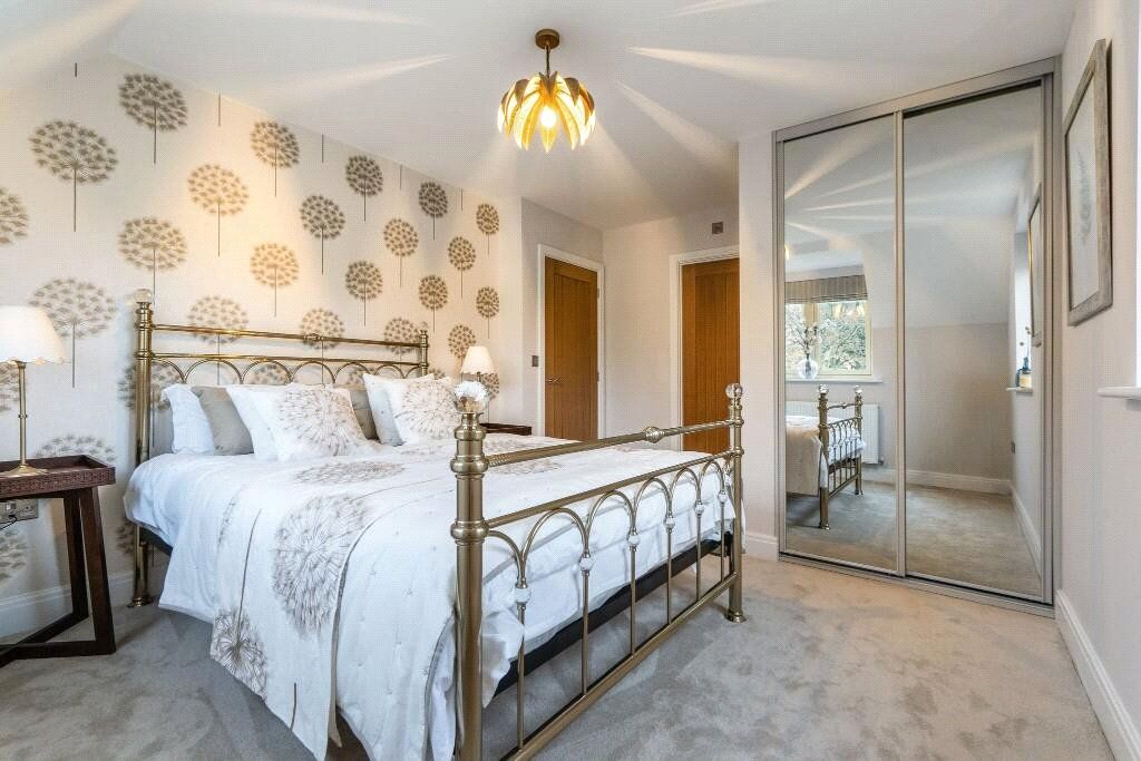 Property photo 2 of 8 Previous Show Home