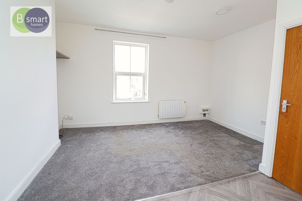 Property photo 2 of 7 Img_5063