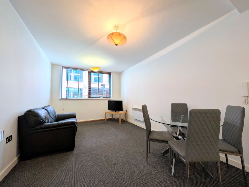 Property photo 3 of 6 Picture No. 08