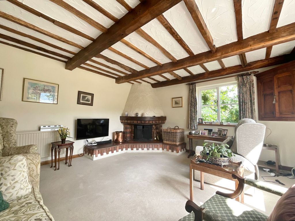Property photo 3 of 31