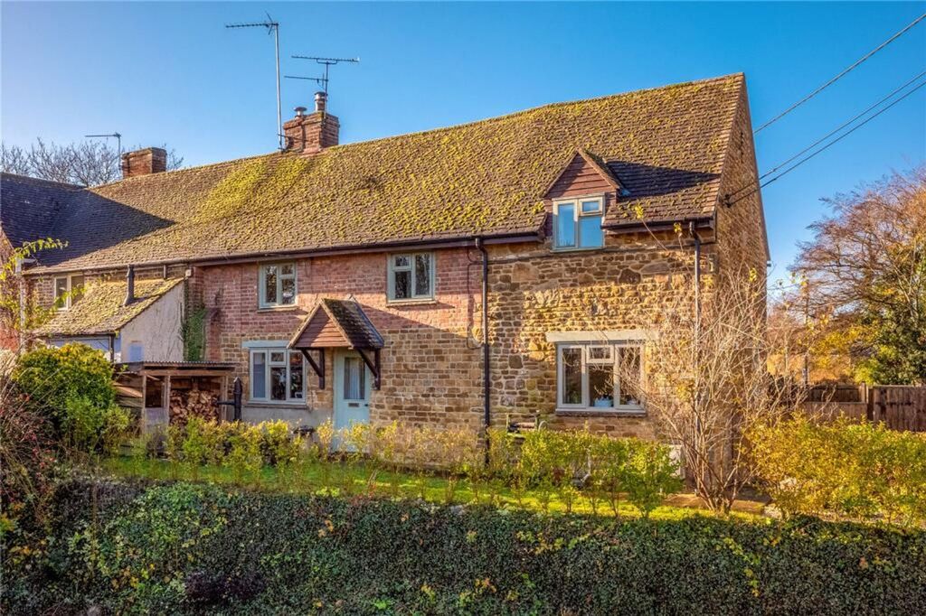 Property photo 1 of 14 Well Cottage, Milton