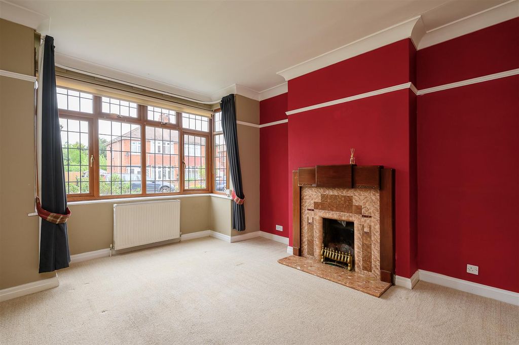 Property photo 3 of 14 Dining Room