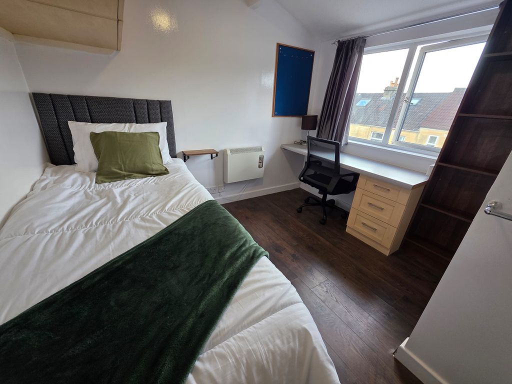 Additional image 16 of 6 bed terraced house to rentKing Georges Road, Bath BA2