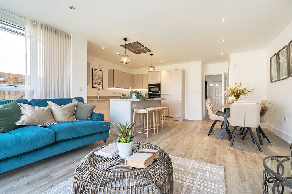 Property photo 3 of 10 Hampton Show Home