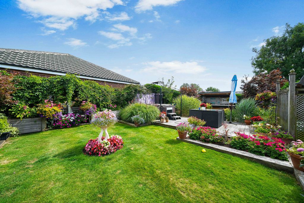 Property photo 3 of 30